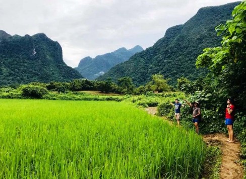 Tourist Deaths in Vang Vieng: Laos Government Vows Justice