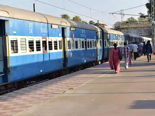 Railways gave the gift of new schemes: UP, Maharashtra and MP will benefit